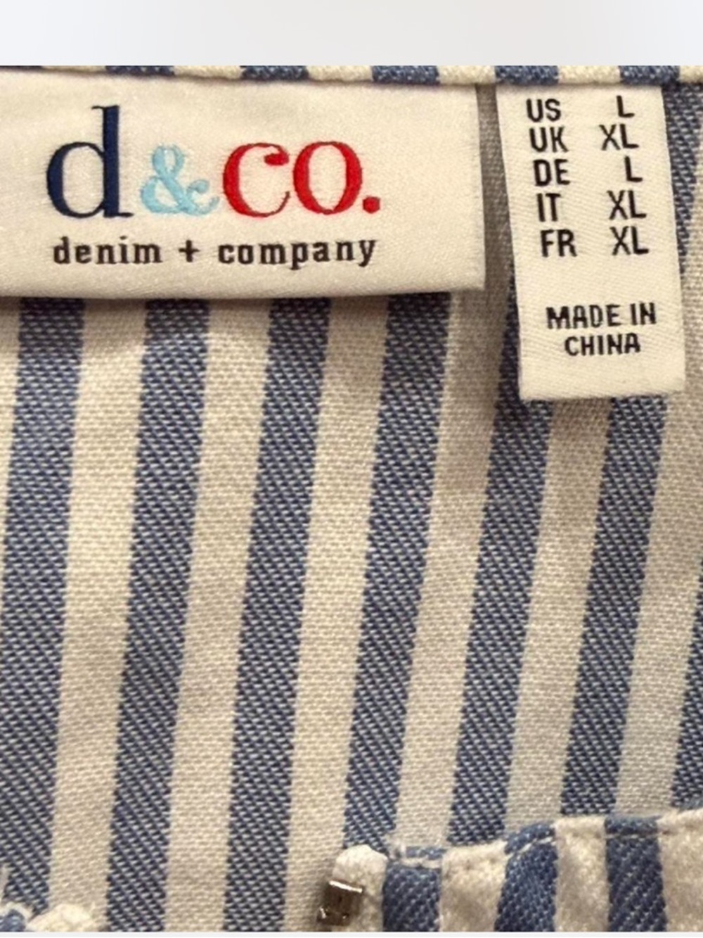 D&Co. Striped Zip-Front Peplum denim jacket in Blue and White - Picture 3 of 7